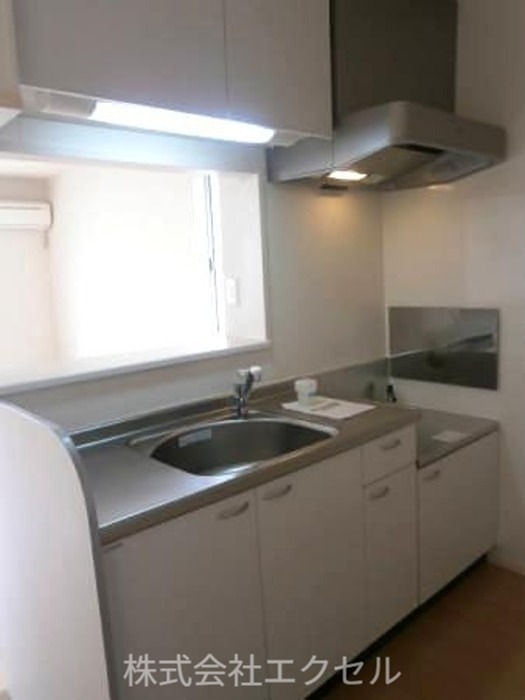 キッチン　人気のカウンターキッチン仕様です。