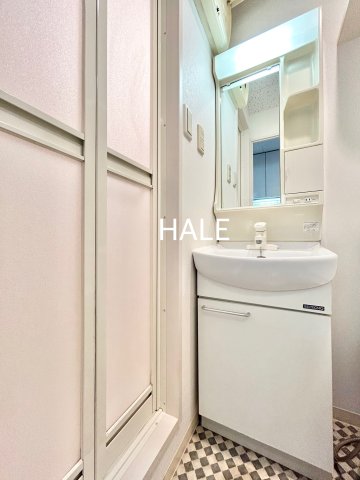 洗面設備　同仕様