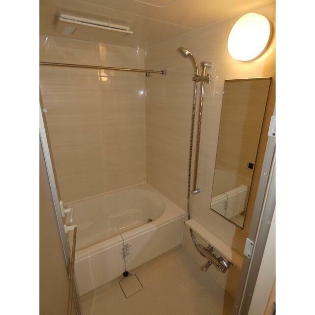 バス・シャワールーム　参考写真（同物件別部屋）