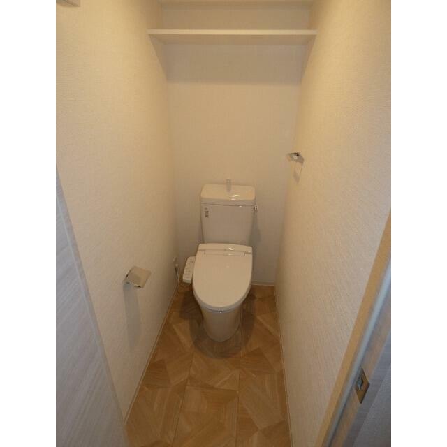 トイレ　参考写真（同物件別部屋）