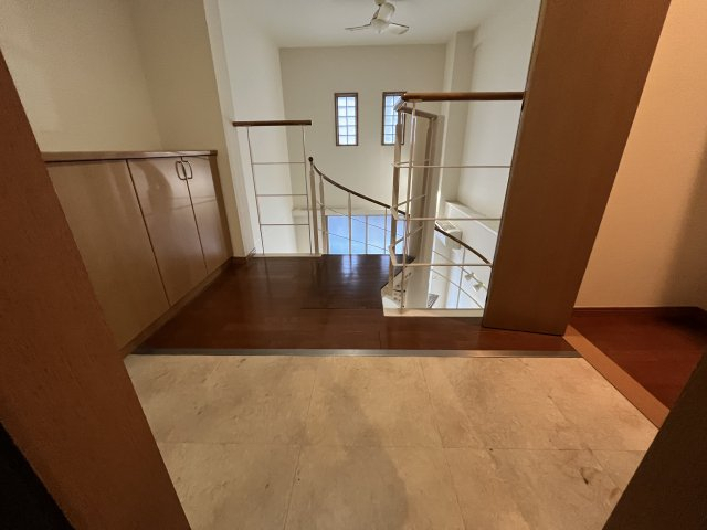 玄関　同物件参考写真