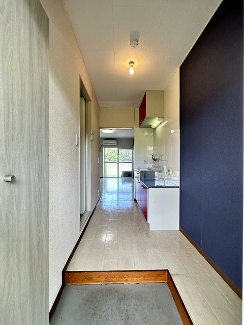 玄関　別部屋参考写真です