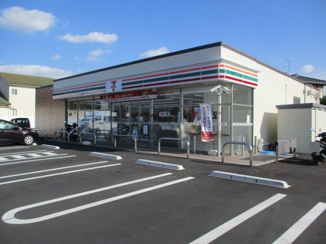 コンビニ　セブンイレブン　東町店（コンビニ）まで533m