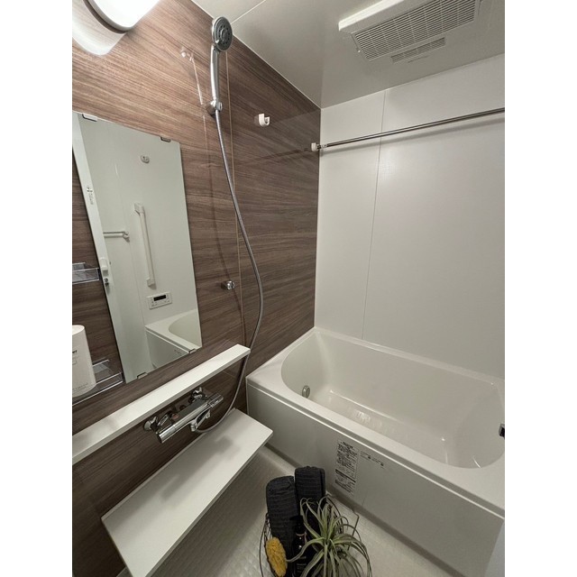 バス・シャワールーム　家具・調度品等は実際の賃貸住居　には含ま