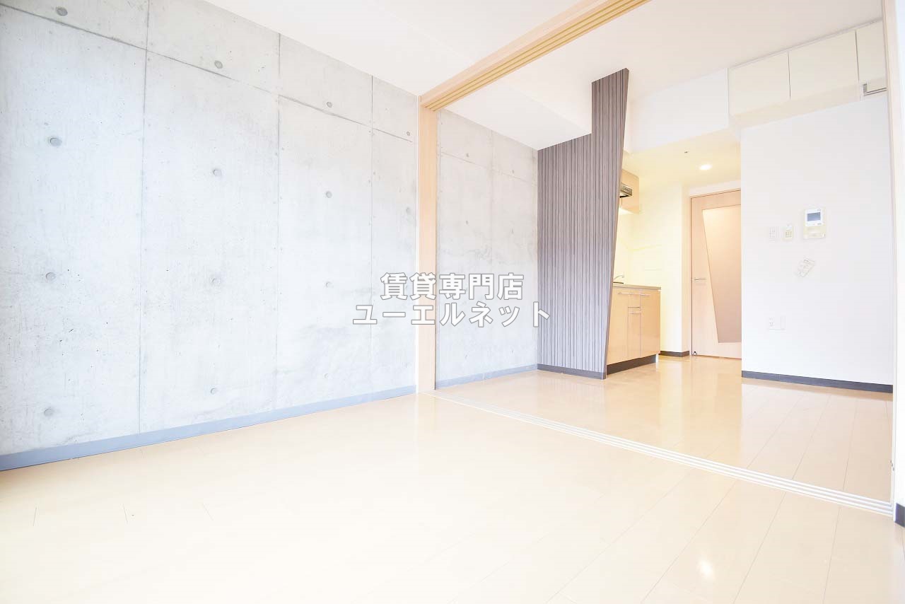 居室・リビング　ゆったりとくつろげる、落ち着きのある居室空間です