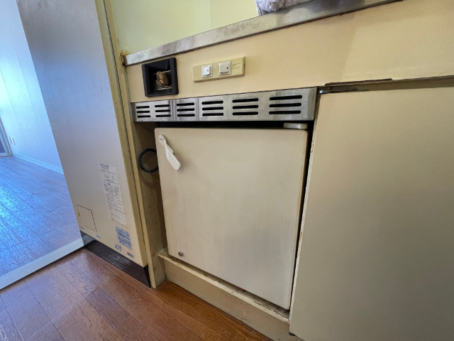 その他　冷蔵庫付き