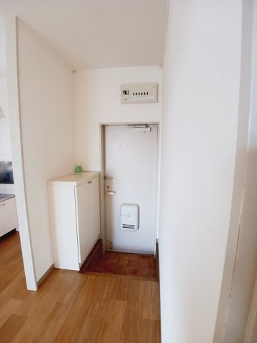 玄関　落ち着いた玄関です