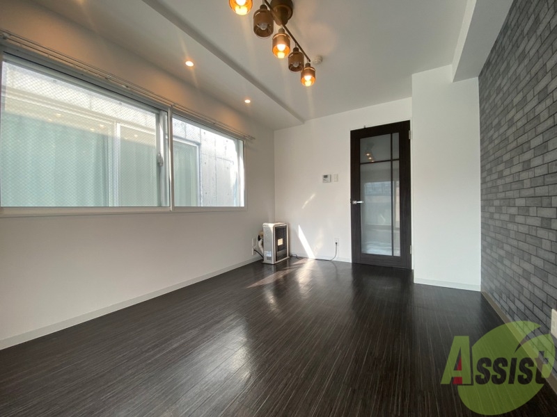 居室・リビング　広くてキレイなお部屋が広がっていて、充実した生活が送れそう。