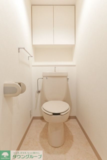 トイレ　※写真は同タイプ住戸です。