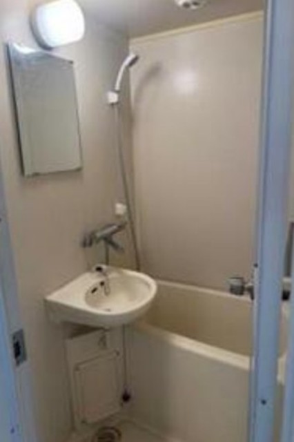 バス・シャワールーム　別部屋参考写真です。