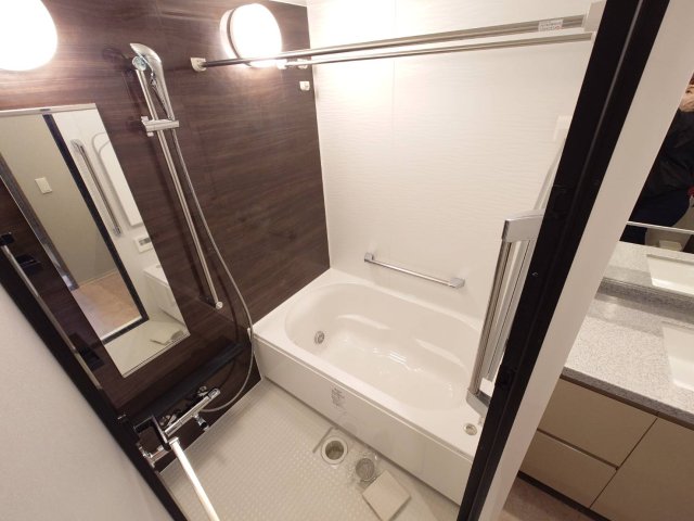 バス・シャワールーム