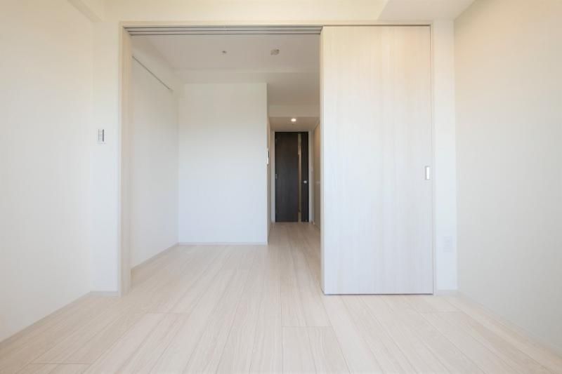 居室・リビング　☆明るい洋室☆