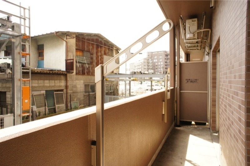 バルコニー　図面と現状に相違がある場合には現状を優先