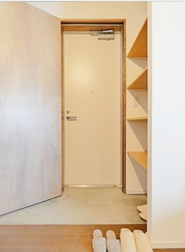 玄関　別部屋参考写真です