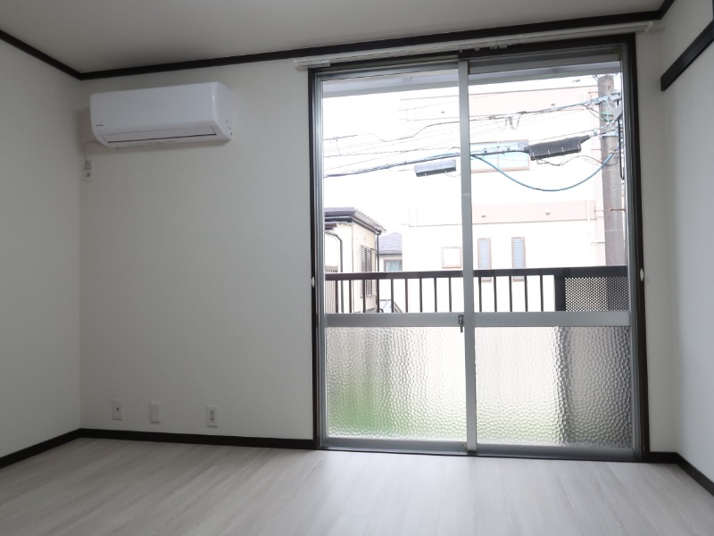 居室・リビング　※別部屋参考写真