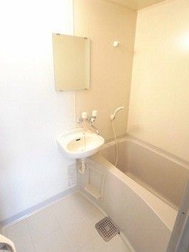 バス・シャワールーム　浴室乾燥機つき