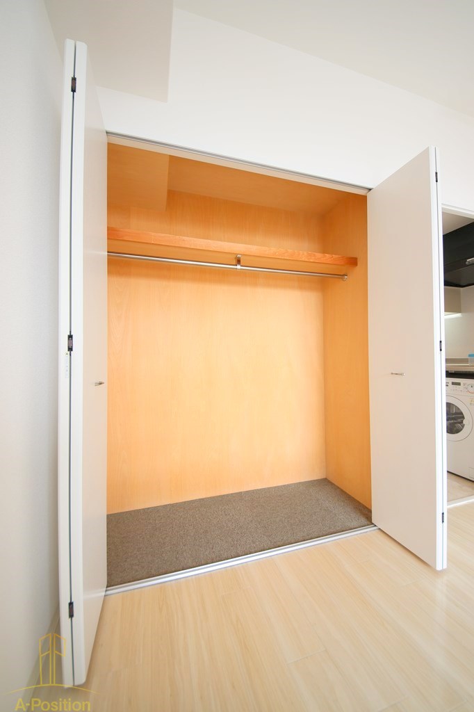 収納　メゾン・ド・ヴィレ大阪城公園前