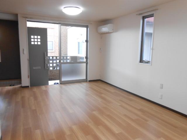 居室・リビング　広々としたリビングです