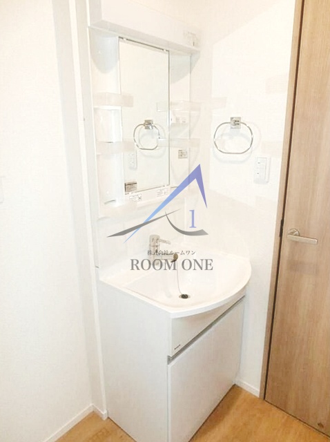 洗面設備　独立洗面台です。