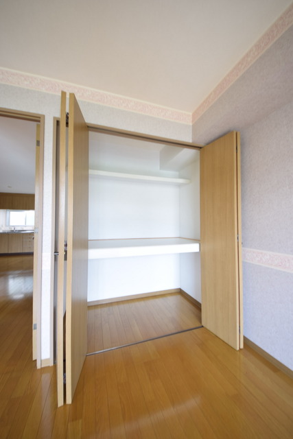 収納　～たっぷり入る収納スペース～