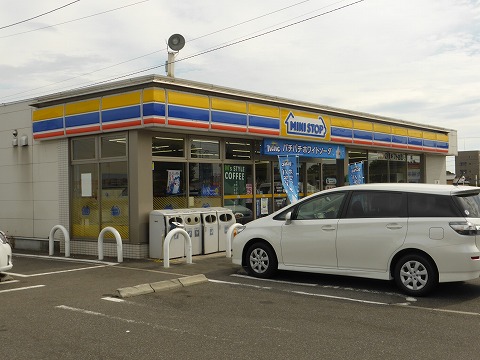 コンビニ　ミニストップ 高棚町店（コンビニ）まで1260m