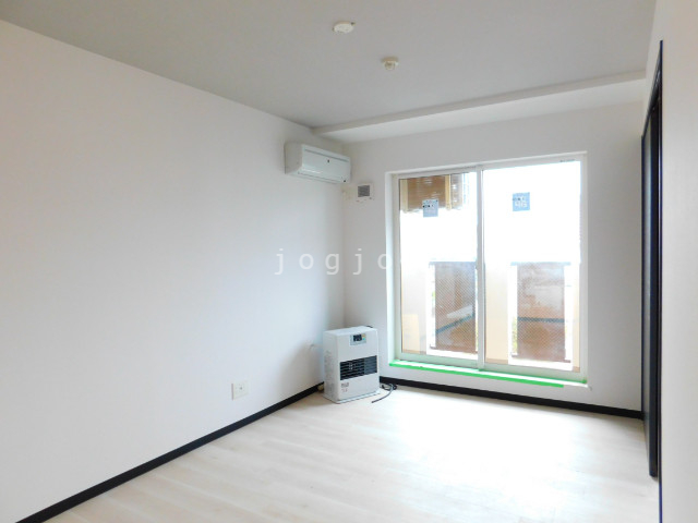 居室・リビング　２０２２年築・キレイなお部屋です。