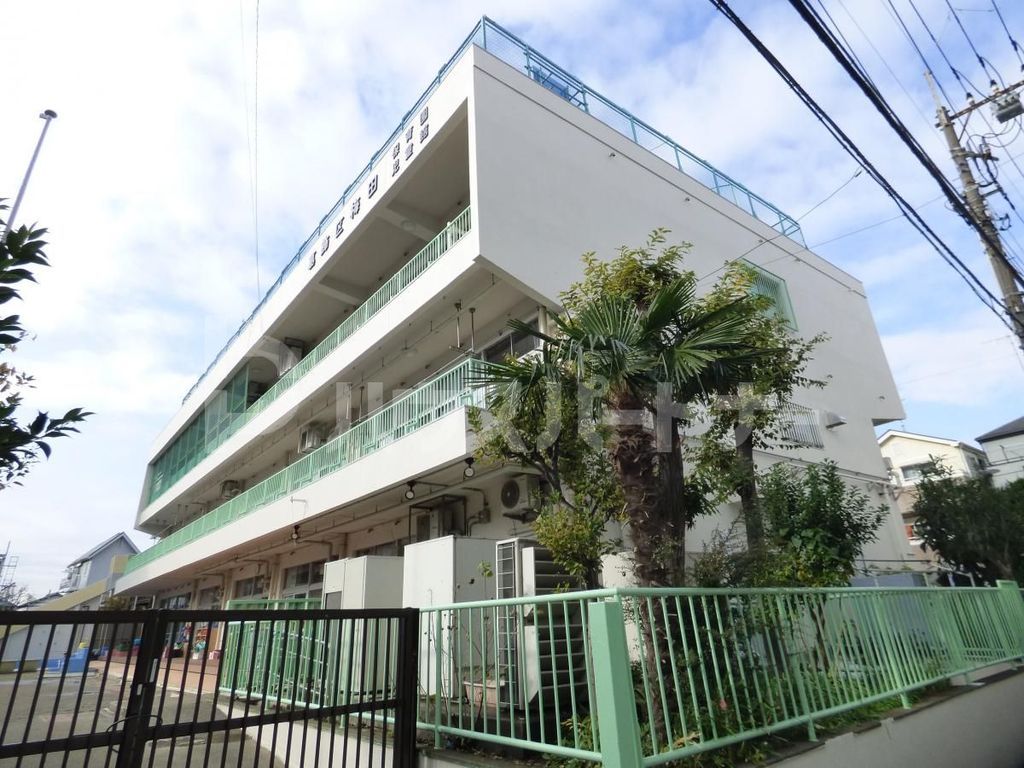 幼稚園・保育園　梅田保育園（幼稚園・保育園）まで300m