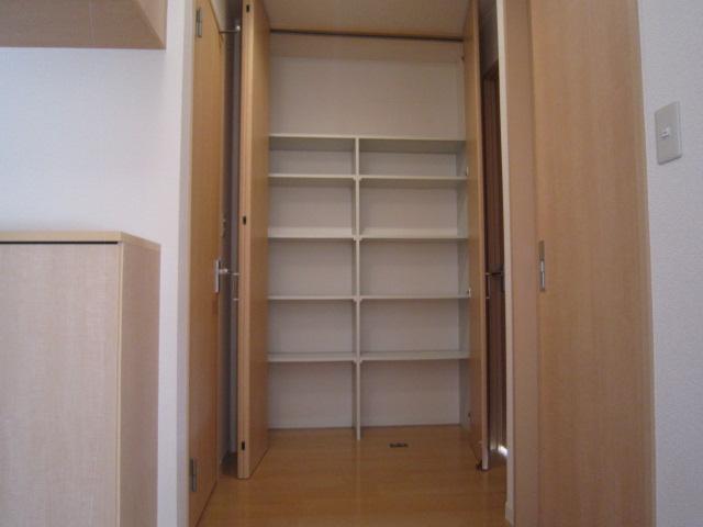 その他共有部分　Ｂ棟202号室、室内