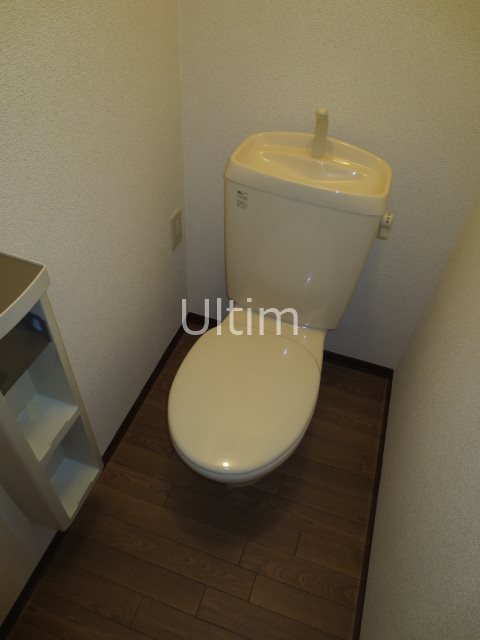 トイレ　※別のお部屋のお写真です。御参考までに。