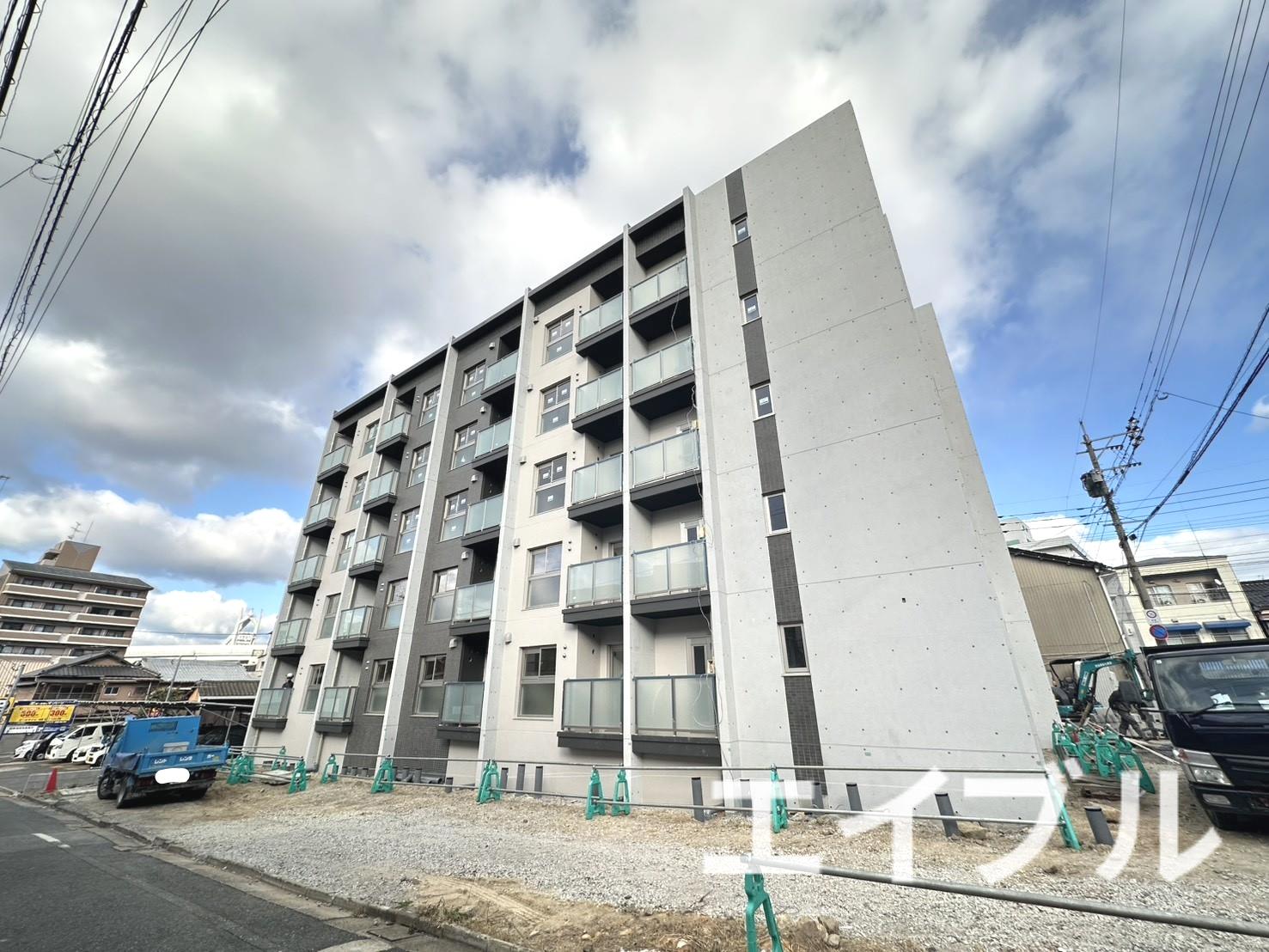 建物外観　※建設中