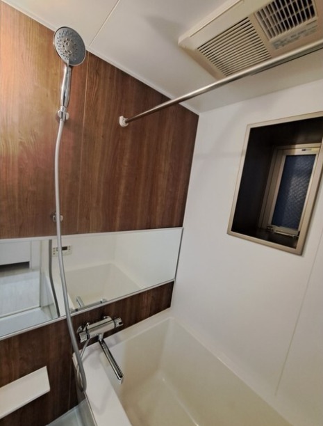 バス・シャワールーム　一日の疲れを癒してください