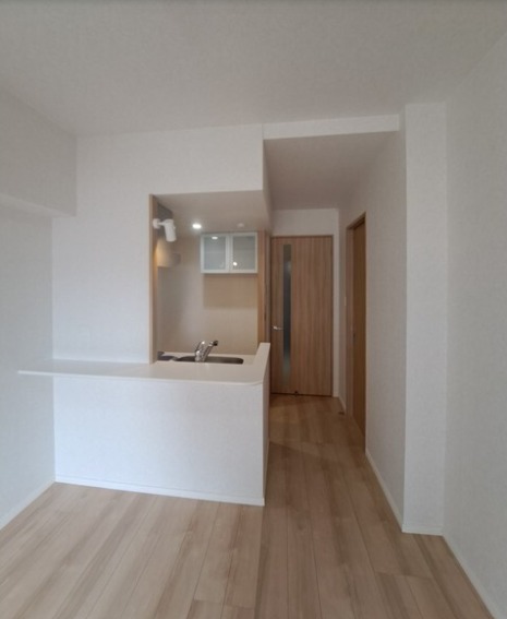 居室・リビング　９帖の広々リビングです