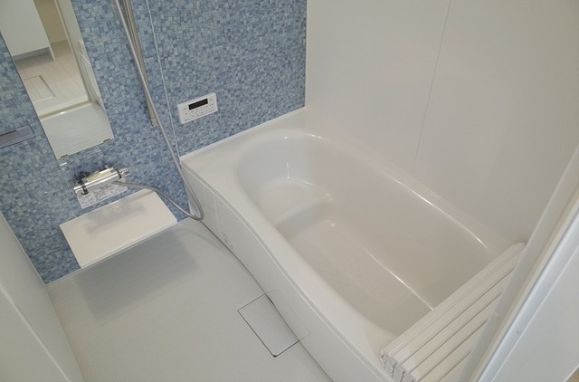 バス・シャワールーム　浴室