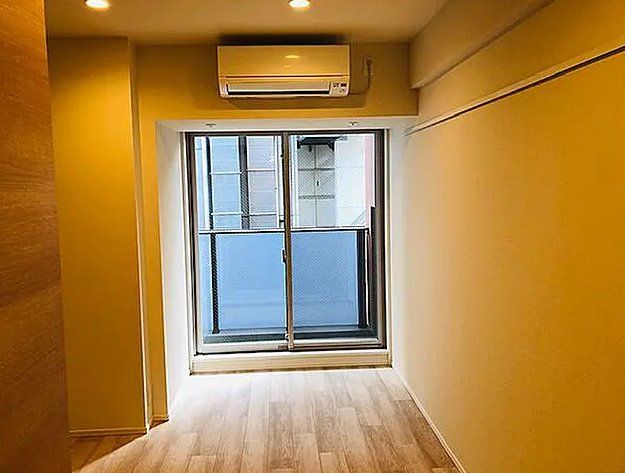 居室・リビング　エントランス