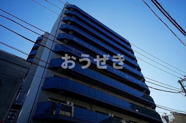 エントランス　居室、リビング