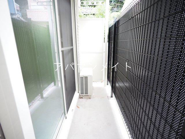 バルコニー　洗濯物が干せます