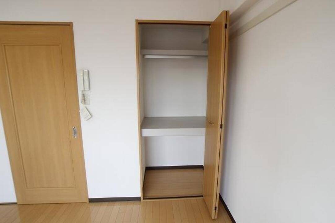 収納　クローゼット