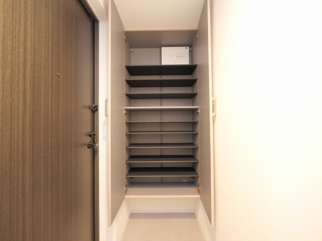 その他　大容量のシューズボックスが付いています♪