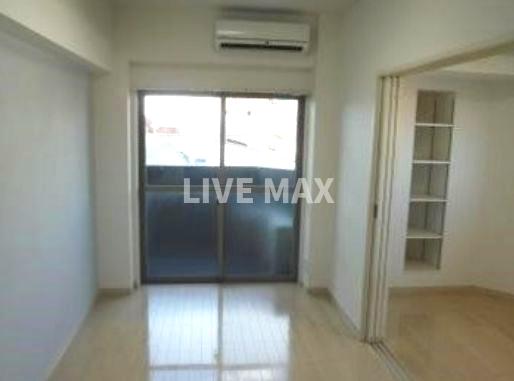 居室・リビング　別号室参考写真