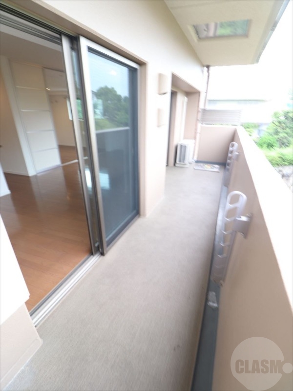 バルコニー　バルコニー