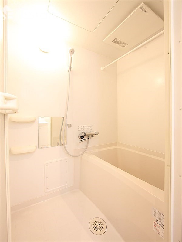 バス・シャワールーム　バスルーム