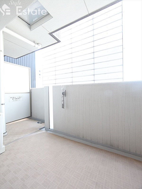 バルコニー　バルコニー