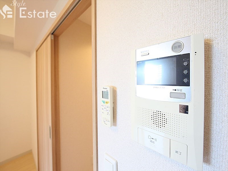 セキュリティ　モニター付きインターホン