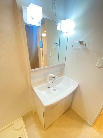 洗面設備　※同タイプの写真となります。