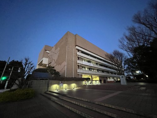 役所　八王子市役所（役所）まで1375m