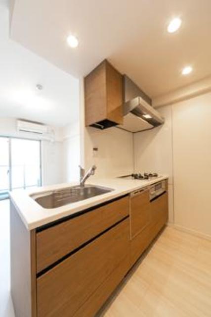 キッチン　※写真は同タイプ住戸です。