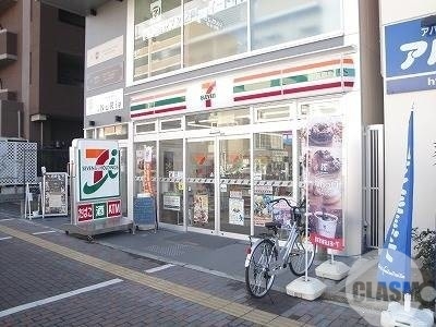 コンビニ　セブンイレブン堺中百舌鳥駅北口店（コンビニ）まで160m