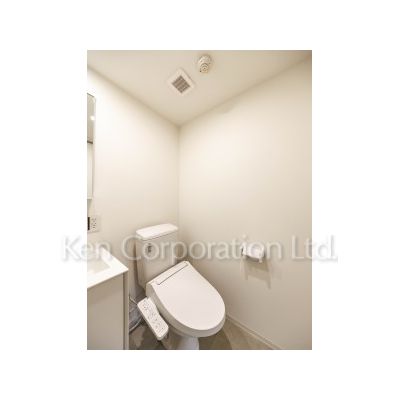 トイレ　同タイプ10階のお部屋を撮影。仕様が異なることがあります。