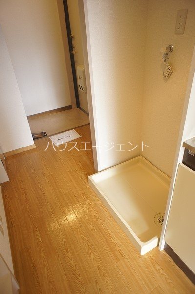 洗面設備　室内洗濯機置き場