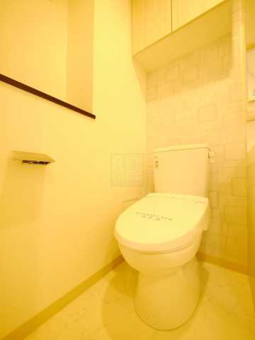 トイレ　コンフォリア新宿